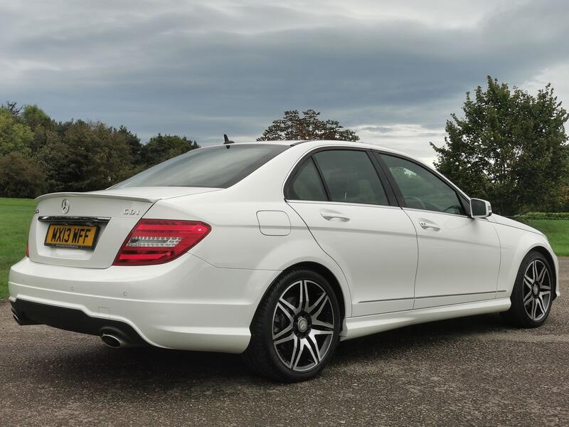 MERCEDES-BENZ C CLASS 3.0 C350 CDI V6 BlueEfficiency AMG Sport Plus G-Tronic+ ss 4dr 2013