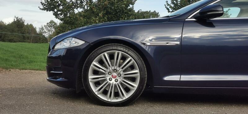 JAGUAR XJ 3.0d V6 Portfolio Auto ss 4dr LWB HugeSpec 2014