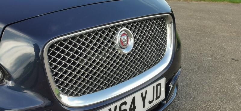 JAGUAR XJ 3.0d V6 Portfolio Auto ss 4dr LWB HugeSpec 2014