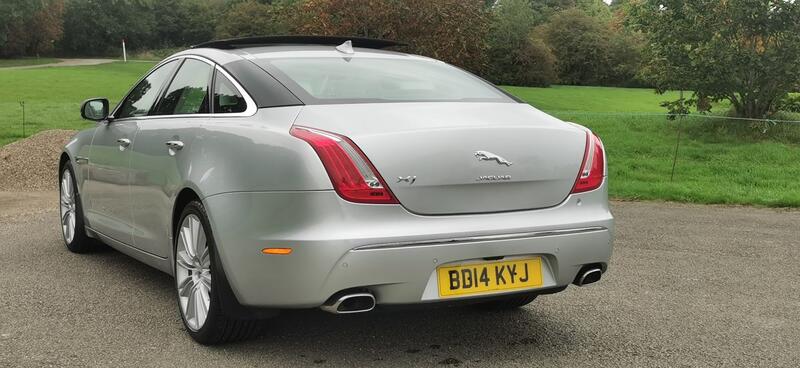 JAGUAR XJ 3.0d V6 Portfolio Auto ss 4dr 2014