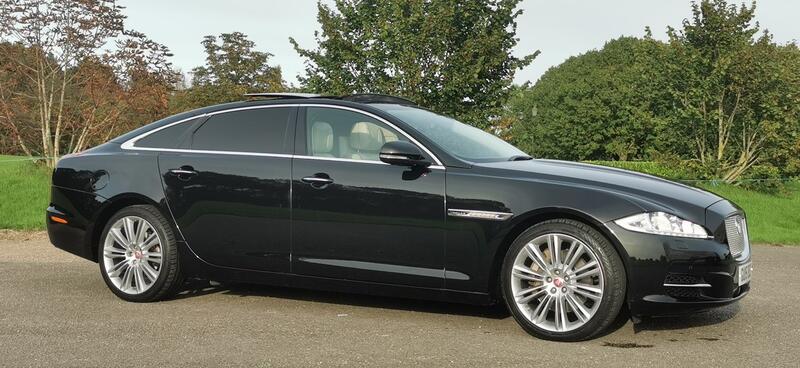 JAGUAR XJ 3.0d V6 Portfolio Auto ss 4dr LWB Massive Spec 2015