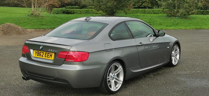 BMW 3 SERIES 3.0 330d M Sport Auto 2dr Auto 2012