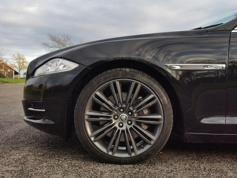 JAGUAR XJ 3.0d V6 Portfolio Auto ss 4dr 2013