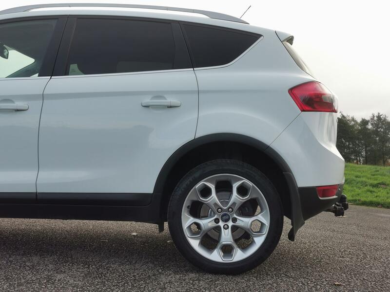 FORD KUGA 2.0 TDCi Titanium AWD 5dr 2011