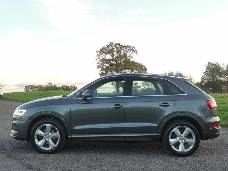 AUDI Q3 2.0 TDI S line Edition  2018