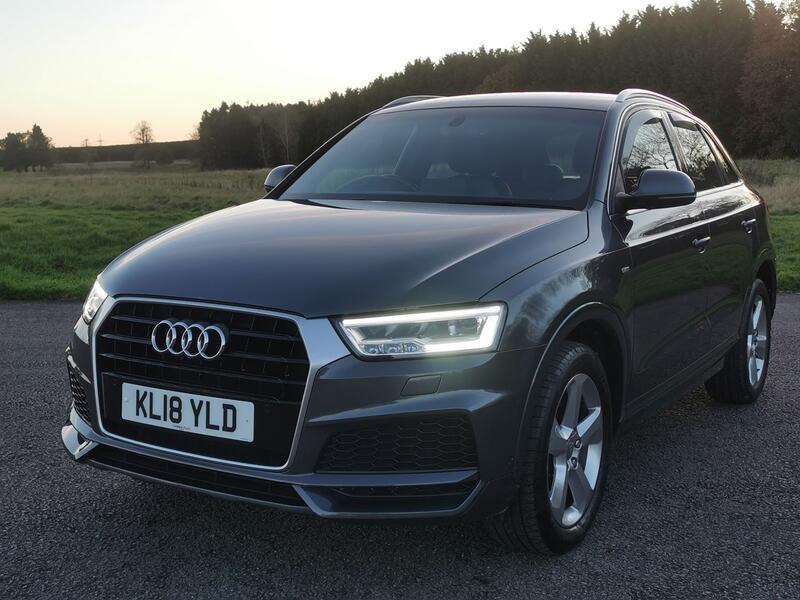 AUDI Q3 2.0 TDI S line Edition  2018