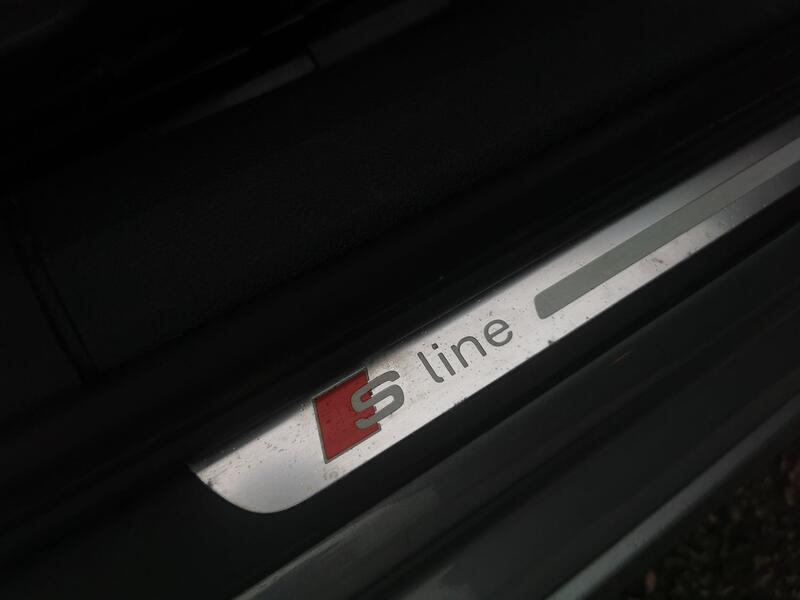 AUDI A6 3.0 TDI V6 S line  2014