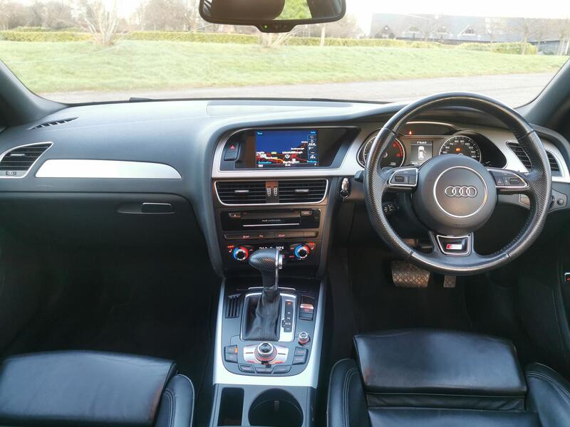 AUDI A4 AVANT 2.0 TDI S line  2015