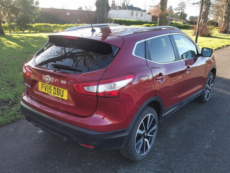 NISSAN QASHQAI 1.6 dCi Tekna  2015