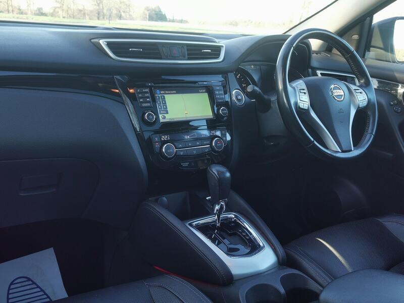 NISSAN QASHQAI 1.6 dCi Tekna  2015