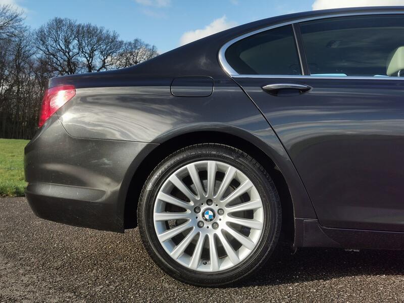 BMW 7 SERIES 3.0 730d SE Saloon 2011