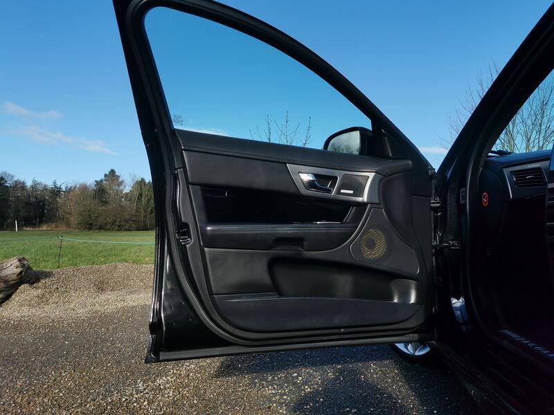 JAGUAR XF 5.0 V8 XFR  2010