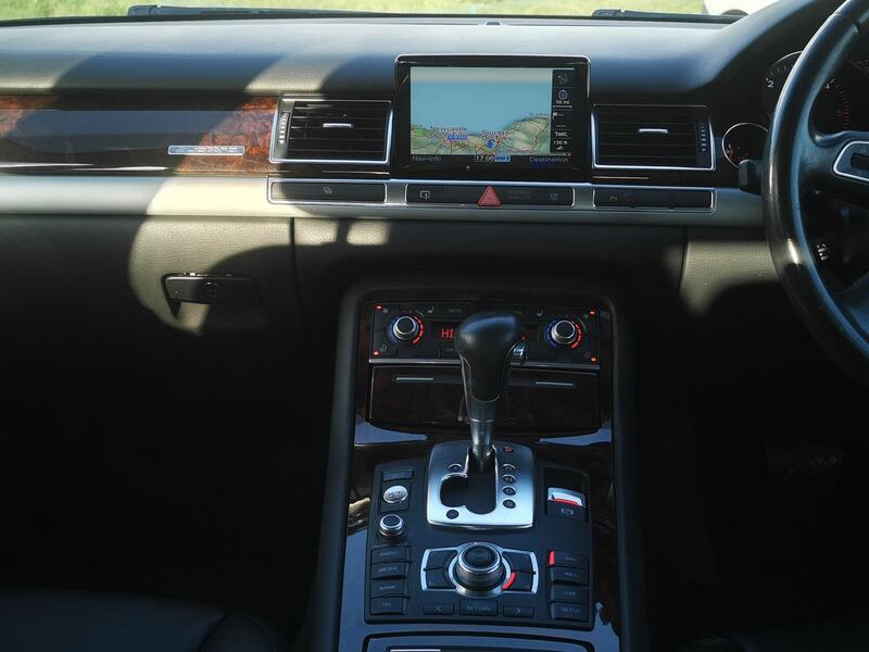 AUDI A8 3.0 TDI SE  2010