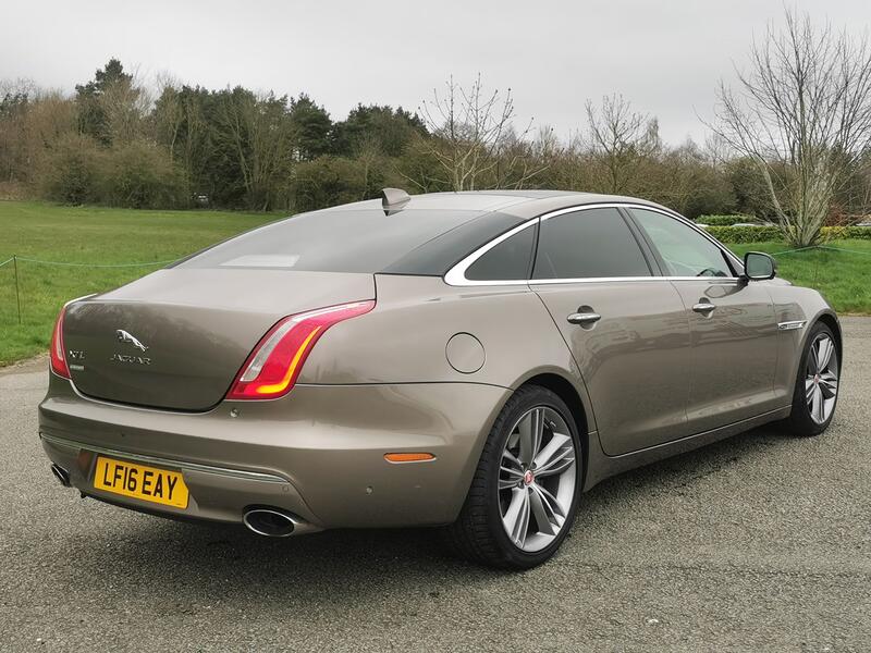 JAGUAR XJ 3.0 d V6 Autobiography  2016