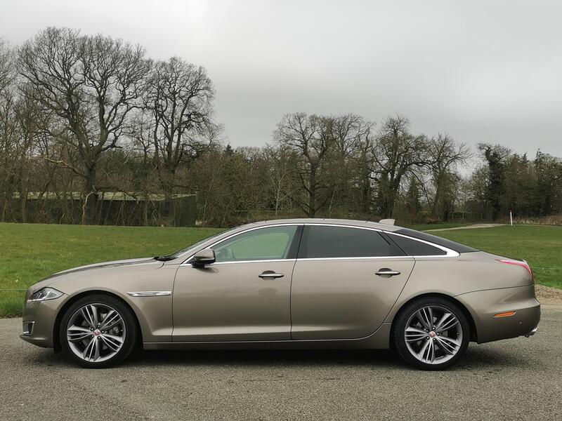 JAGUAR XJ 3.0 d V6 Autobiography  2016