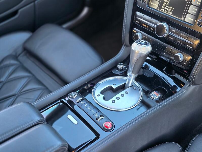 BENTLEY CONTINENTAL FLYING SPUR 6.0 W12 2008
