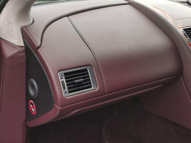ASTON MARTIN DB9 5.9 2005