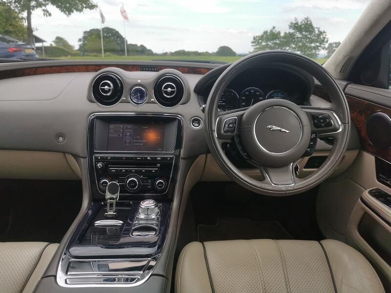 JAGUAR XJ 3.0 d V6 Portfolio 2010