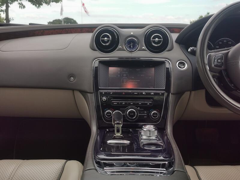 JAGUAR XJ 3.0 d V6 Portfolio 2010