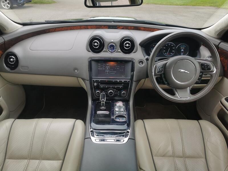 JAGUAR XJ 3.0 d V6 Portfolio 2010