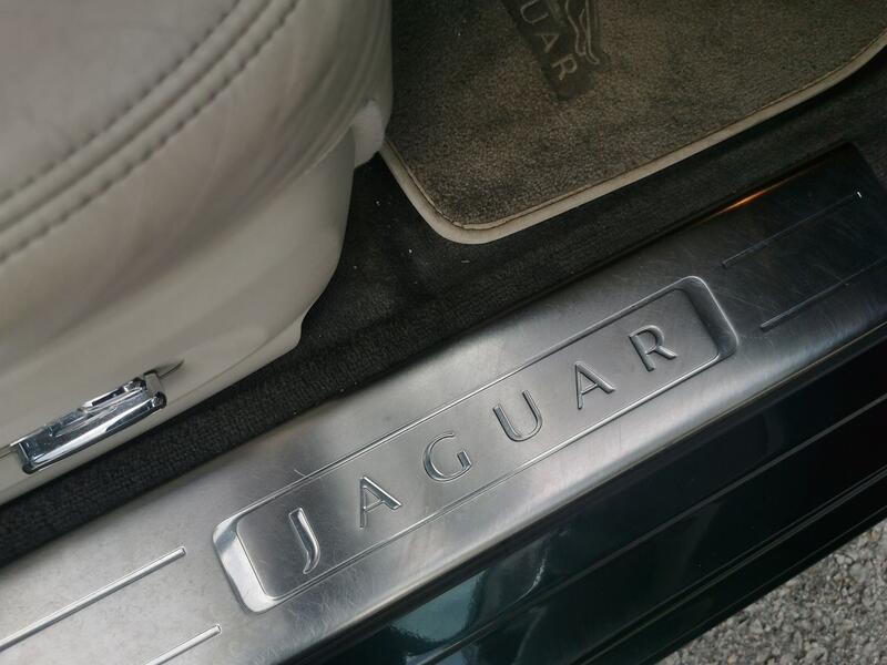 JAGUAR XJ 3.0 d V6 Portfolio 2010