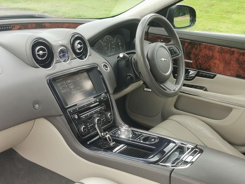 JAGUAR XJ 3.0 d V6 Portfolio 2010