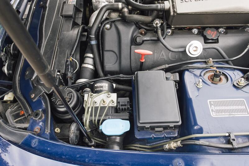 JAGUAR XKR 4.2 2004