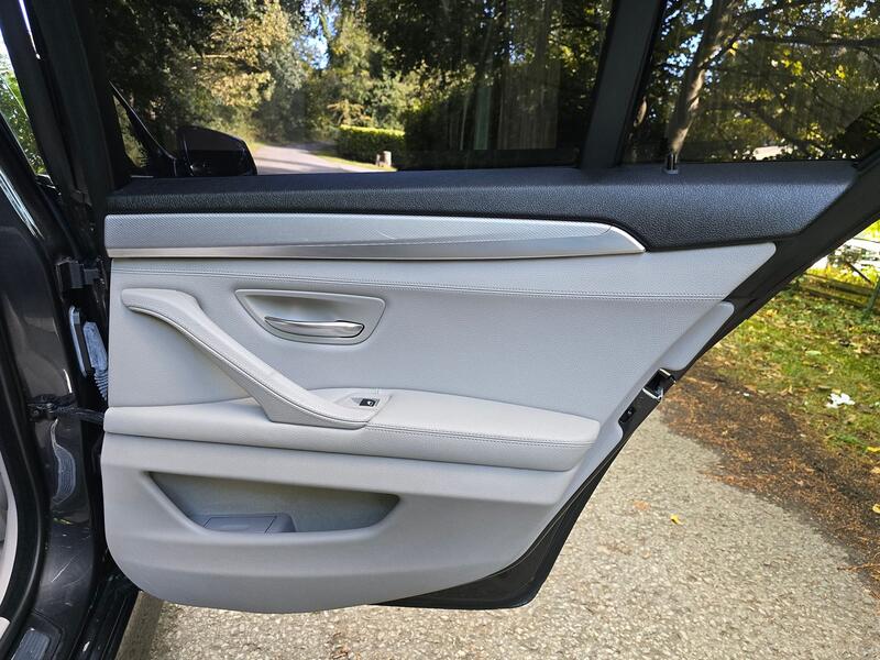 BMW 5 SERIES 3.0 530d M Sport Saloon 2012