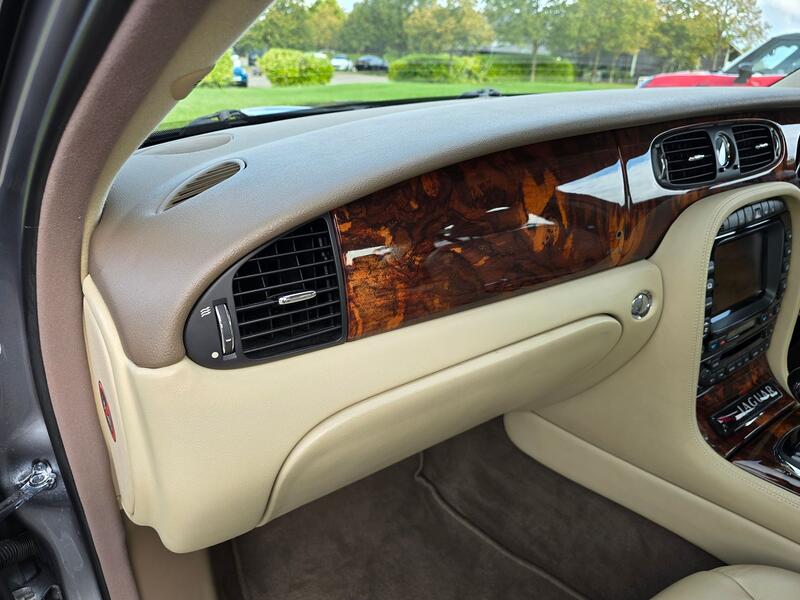 JAGUAR XJ 2.7 TDVi Executive 2009