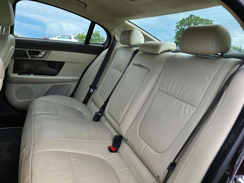 JAGUAR XF 3.0 d V6 Portfolio 2011