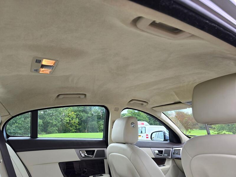 JAGUAR XF 3.0 d V6 Portfolio 2011