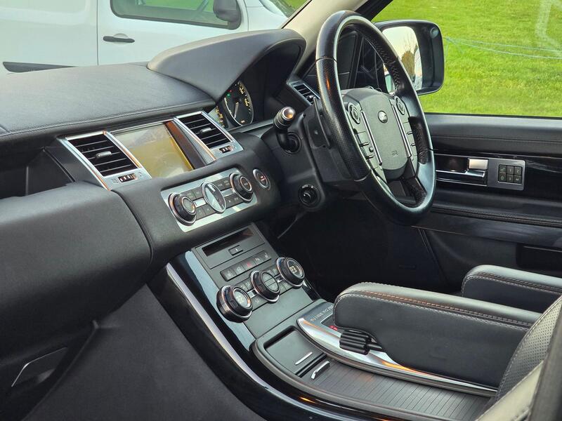 LAND ROVER RANGE ROVER SPORT 3.0 SD V6 HSE 2013