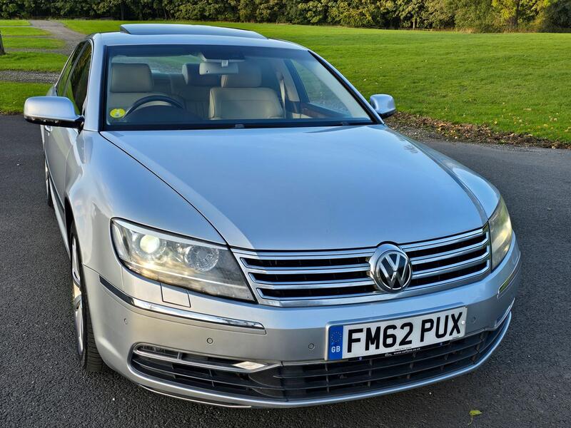 VOLKSWAGEN PHAETON 3.0 TDI CR V6 LWB 4Motion 2012