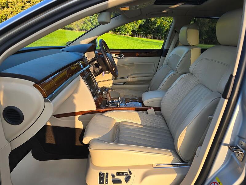 VOLKSWAGEN PHAETON 3.0 TDI CR V6 LWB 4Motion 2012