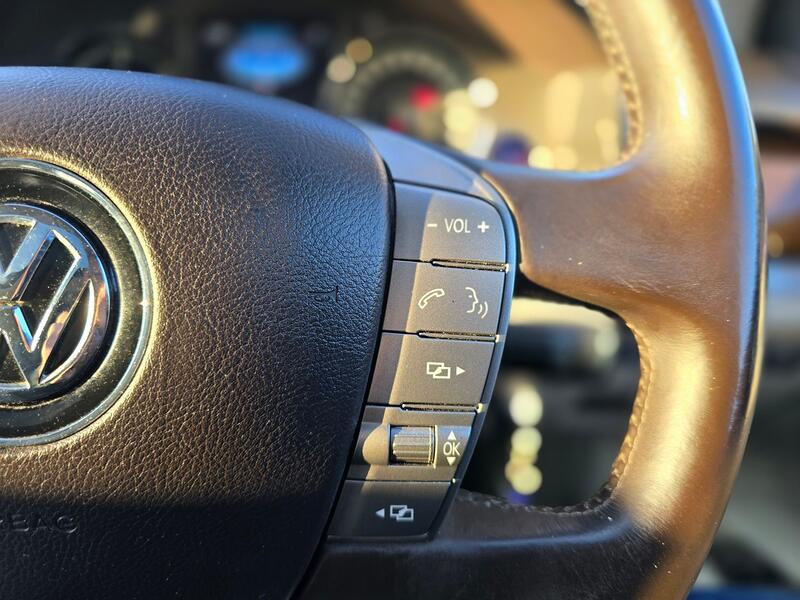 VOLKSWAGEN PHAETON 3.0 TDI CR V6 LWB 4Motion 2012