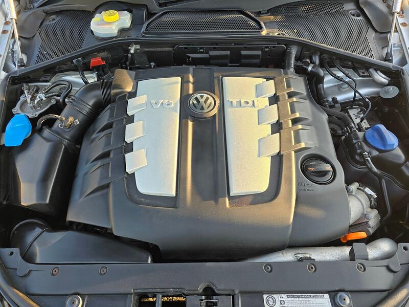 VOLKSWAGEN PHAETON 3.0 TDI CR V6 LWB 4Motion 2012