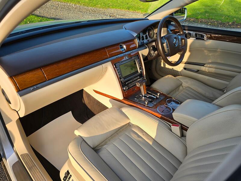 VOLKSWAGEN PHAETON 3.0 TDI CR V6 LWB 4Motion 2012