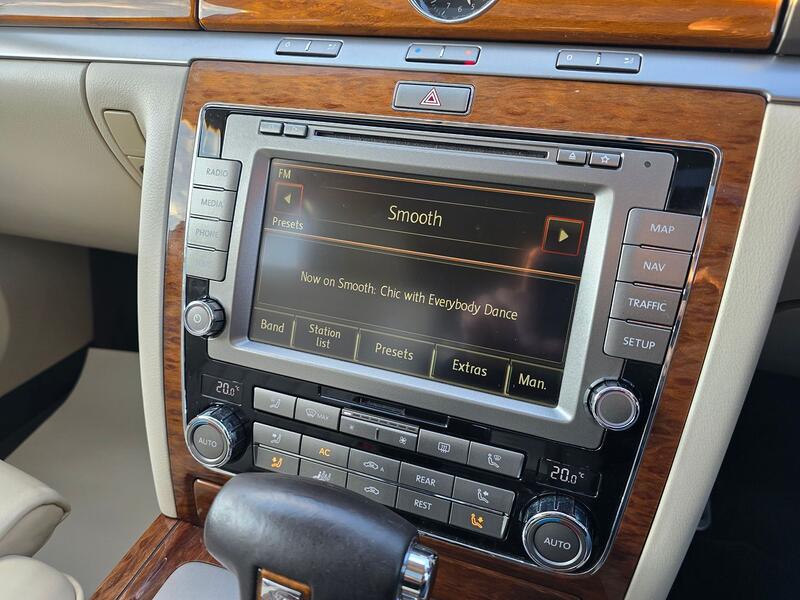 VOLKSWAGEN PHAETON 3.0 TDI CR V6 LWB 4Motion 2012