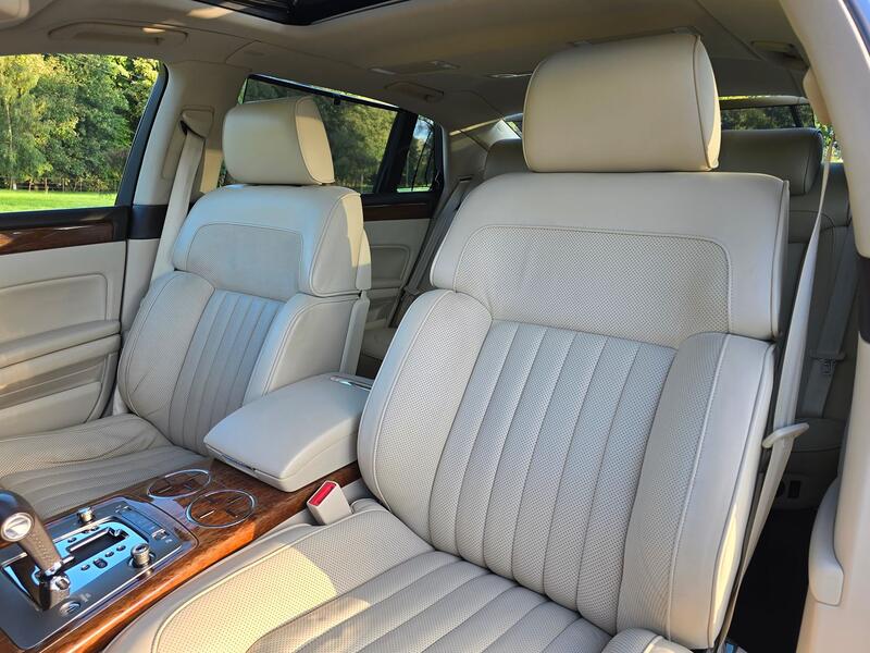 VOLKSWAGEN PHAETON 3.0 TDI CR V6 LWB 4Motion 2012