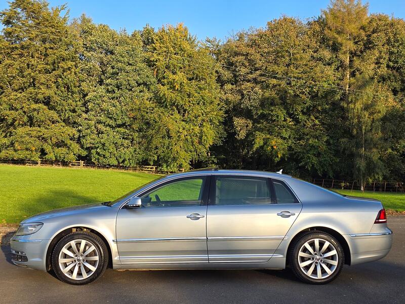 VOLKSWAGEN PHAETON 3.0 TDI CR V6 LWB 4Motion 2012