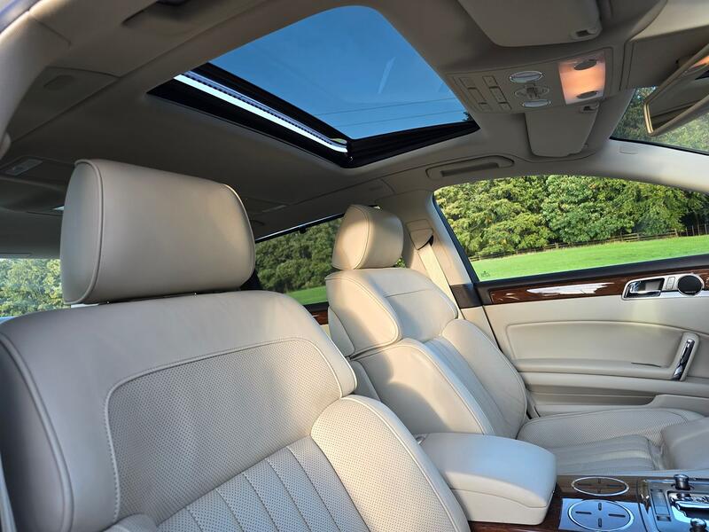 VOLKSWAGEN PHAETON 3.0 TDI CR V6 LWB 4Motion 2012