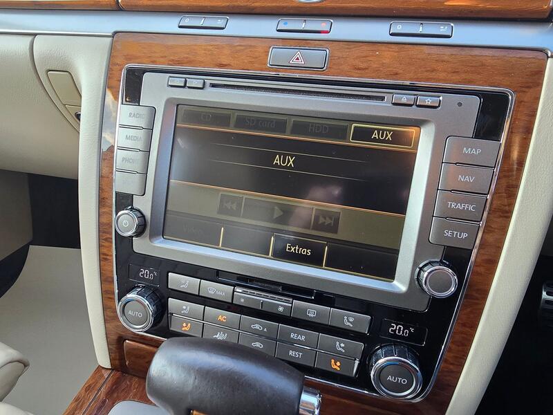 VOLKSWAGEN PHAETON 3.0 TDI CR V6 LWB 4Motion 2012
