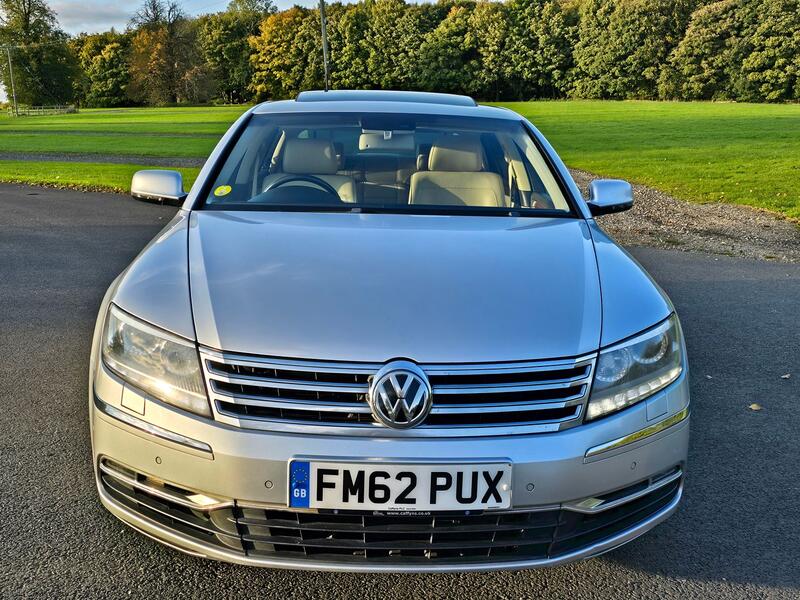 VOLKSWAGEN PHAETON 3.0 TDI CR V6 LWB 4Motion 2012