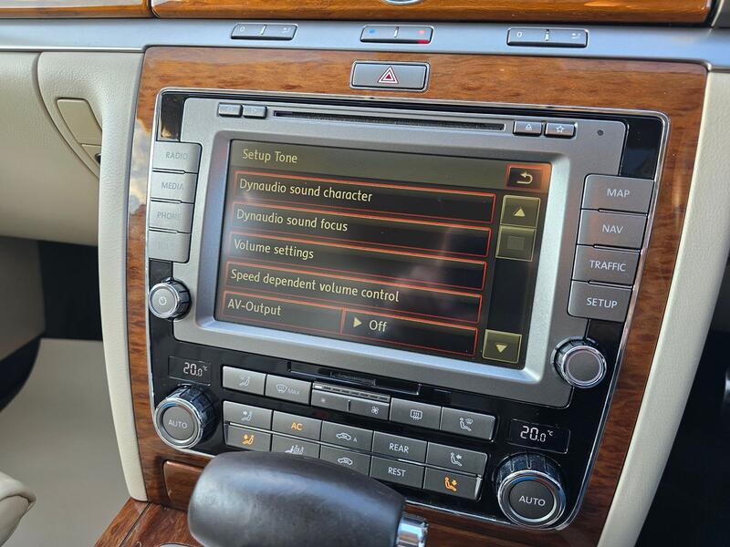 VOLKSWAGEN PHAETON 3.0 TDI CR V6 LWB 4Motion 2012