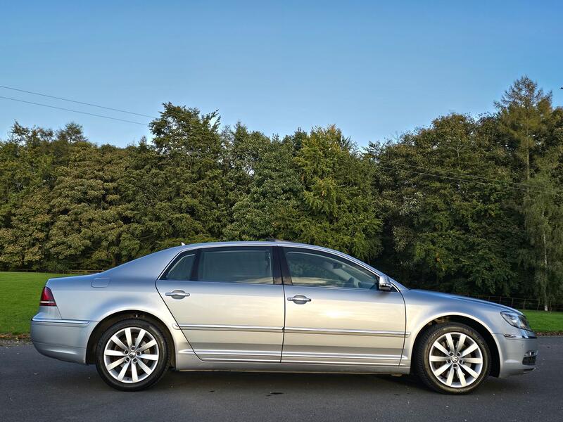 VOLKSWAGEN PHAETON 3.0 TDI CR V6 LWB 4Motion 2012