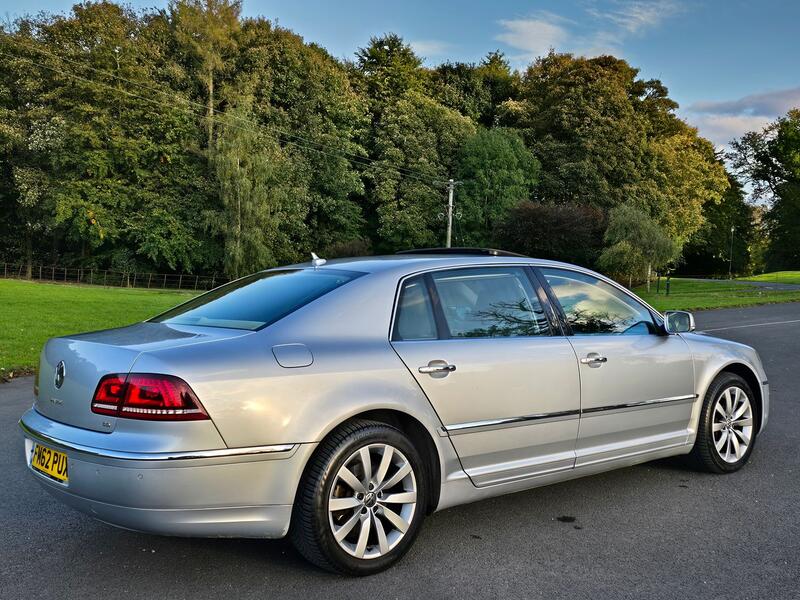 VOLKSWAGEN PHAETON 3.0 TDI CR V6 LWB 4Motion 2012