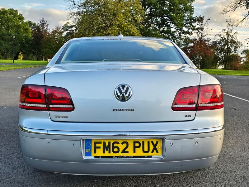 VOLKSWAGEN PHAETON 3.0 TDI CR V6 LWB 4Motion 2012