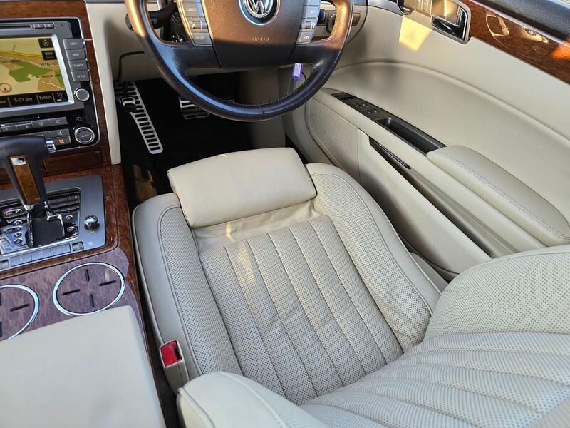 VOLKSWAGEN PHAETON 3.0 TDI CR V6 LWB 4Motion 2012