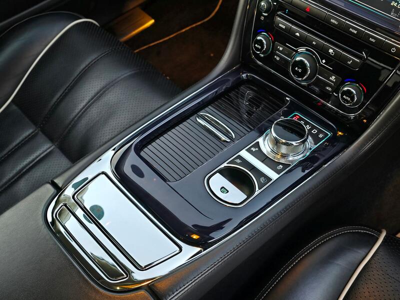 JAGUAR XJ 3.0 d V6 Portfolio 2012