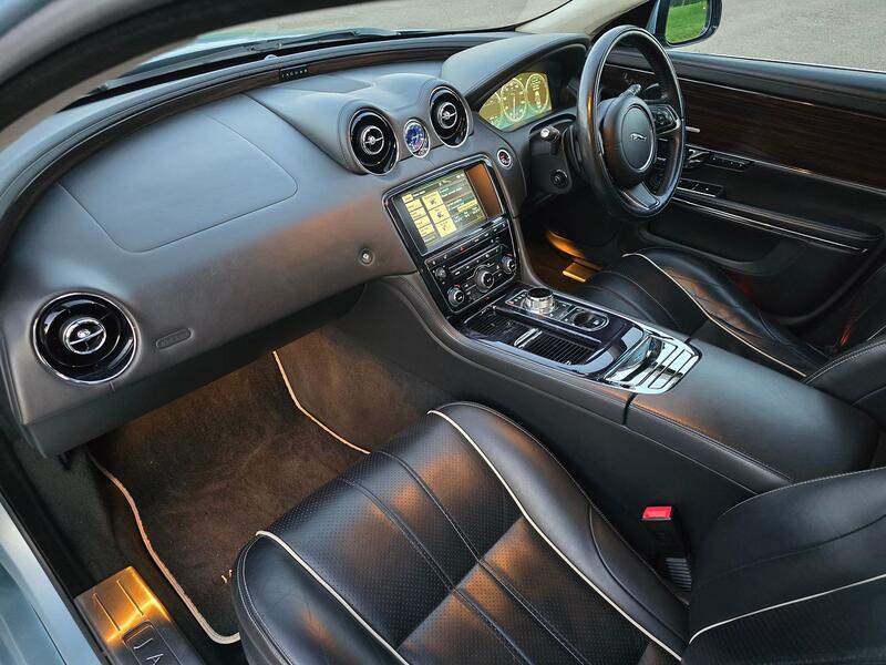 JAGUAR XJ 3.0 d V6 Portfolio 2012